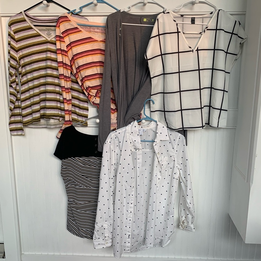 Women’s sz L shirt bundle
